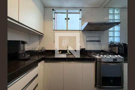 Cozinha de apartamento para alugar com 2 quartos, 65m² em Sagrada Família, Belo Horizonte