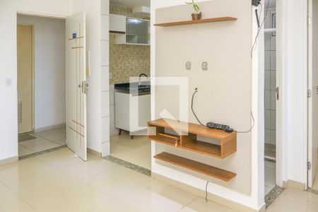 Sala  de apartamento para alugar com 2 quartos, 52m² em Nova Brasília, Salvador