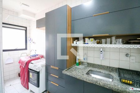 Cozinha de apartamento para alugar com 2 quartos, 60m² em Santo Amaro, São Paulo
