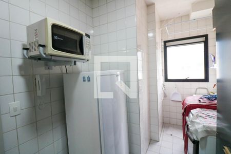 Cozinha de apartamento para alugar com 2 quartos, 60m² em Santo Amaro, São Paulo