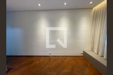 Sala de casa para alugar com 2 quartos, 100m² em Jardim das Vertentes, São Paulo