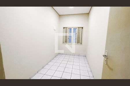Quarto 2 de casa para alugar com 2 quartos, 73m² em Vila Diva, São Paulo