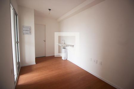 Sala e Cozinha de apartamento para alugar com 2 quartos, 33m² em Jardim Monte Kemel, São Paulo