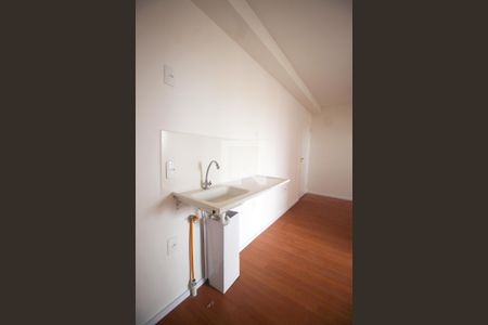 Sala e Cozinha de apartamento para alugar com 2 quartos, 33m² em Jardim Monte Kemel, São Paulo