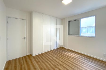 Quarto 2 de apartamento para alugar com 2 quartos, 60m² em Serra, Belo Horizonte