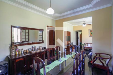 Sala 1 de casa à venda com 3 quartos, 300m² em Serrano, Belo Horizonte