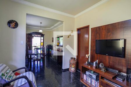 Sala 2    de casa à venda com 3 quartos, 300m² em Serrano, Belo Horizonte