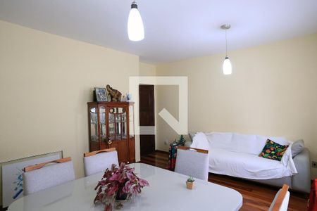 Sala de apartamento para alugar com 3 quartos, 95m² em Sagrada Família, Belo Horizonte