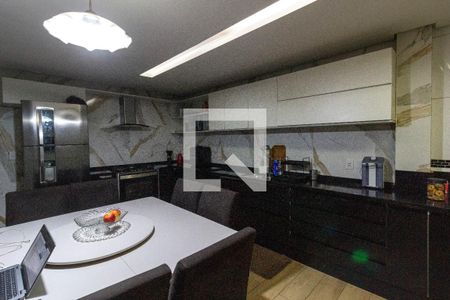 Cozinha e area gourmet de casa à venda com 3 quartos, 110m² em Jardim Almeida Prado, Guarulhos