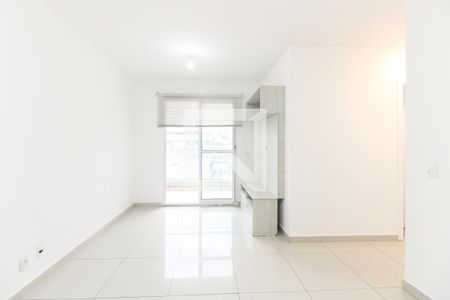 Sala  de apartamento à venda com 3 quartos, 67m² em Guaiauna, São Paulo