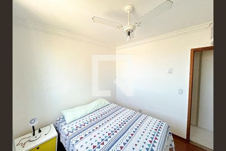 Quarto 1 de apartamento para alugar com 2 quartos, 50m² em Floramar, Belo Horizonte
