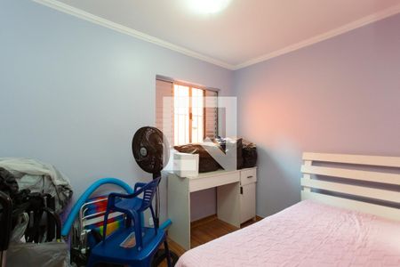 Quarto 1  de casa à venda com 4 quartos, 120m² em Vila Carmosina, São Paulo