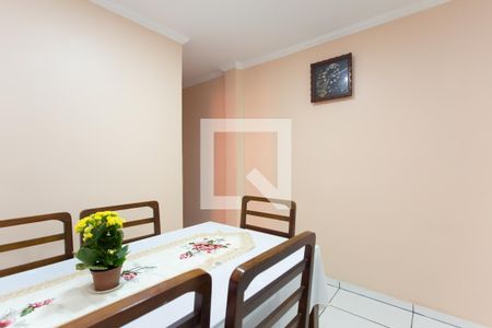 Sala de Jantar de casa à venda com 4 quartos, 120m² em Vila Carmosina, São Paulo