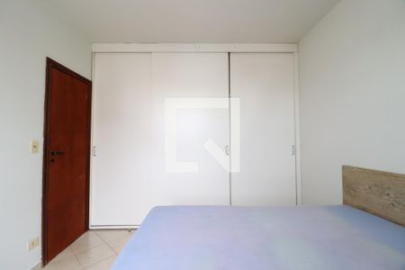 Quarto 1 de apartamento para alugar com 2 quartos, 64m² em Morada da Colina, Uberlândia