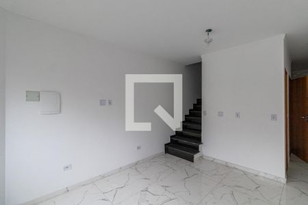 Sala de casa de condomínio à venda com 3 quartos, 90m² em Vila Granada, São Paulo