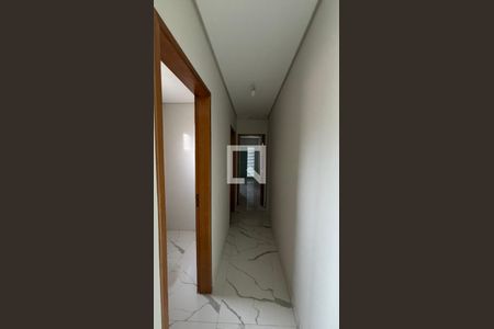 Corredor de apartamento para alugar com 2 quartos, 78m² em Jardim Guarará, Santo André