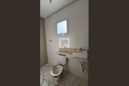 Banheiro da Suíte de apartamento para alugar com 2 quartos, 52m² em Jardim Guarará, Santo André
