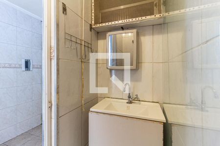 Banheiro de kitnet/studio para alugar com 1 quarto, 30m² em Santa Ifigênia, São Paulo