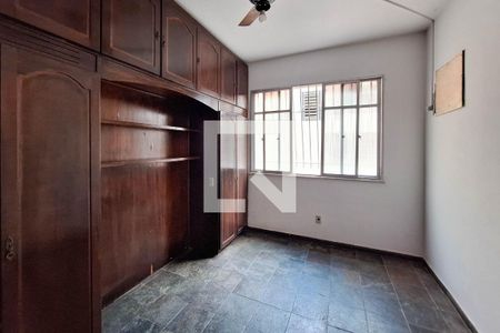 Quarto 1 de apartamento para alugar com 2 quartos, 54m² em Icaraí, Niterói