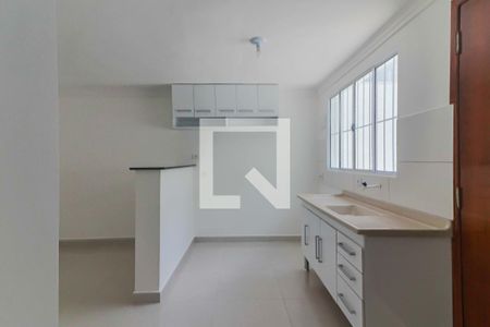 Sala e Cozinha de casa para alugar com 2 quartos, 70m² em Rio Pequeno, São Paulo