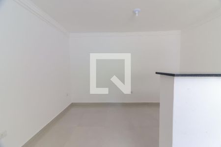 Sala e Cozinha de casa para alugar com 2 quartos, 70m² em Rio Pequeno, São Paulo