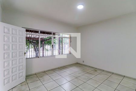 Casa para alugar com 3 quartos, 80m² em Jardim Ester Yolanda, São Paulo