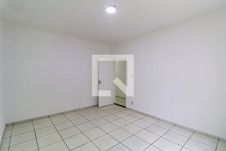 Casa para alugar com 3 quartos, 80m² em Jardim Ester Yolanda, São Paulo