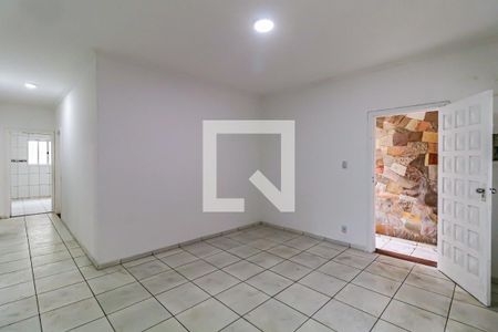 Casa para alugar com 3 quartos, 80m² em Jardim Ester Yolanda, São Paulo