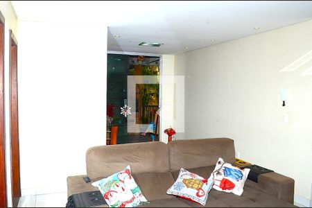 Sala de casa à venda com 3 quartos, 200m² em Dom Silvério, Belo Horizonte