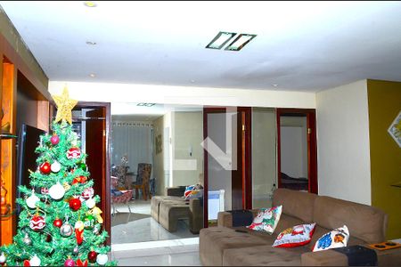 Sala de casa à venda com 3 quartos, 200m² em Dom Silvério, Belo Horizonte