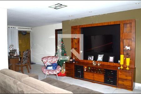 Sala de casa à venda com 3 quartos, 200m² em Dom Silvério, Belo Horizonte