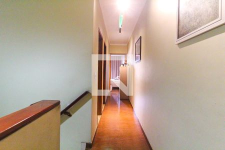 Hall de casa para alugar com 3 quartos, 166m² em Parque Cruzeiro do Sul, São Paulo