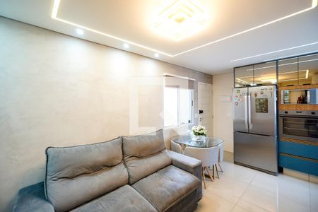 Sala e cozinha de apartamento à venda com 3 quartos, 55m² em Chácara Seis de Outubro, São Paulo