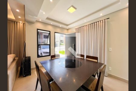 Sala de casa de condomínio para alugar com 3 quartos, 121m² em Jardim Santa Helena, Valinhos