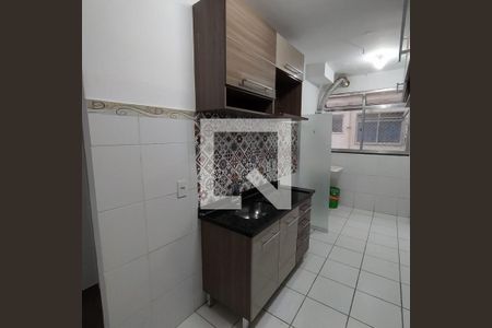 Cozinha de apartamento para alugar com 2 quartos, 45m² em Pavuna, Nilópolis