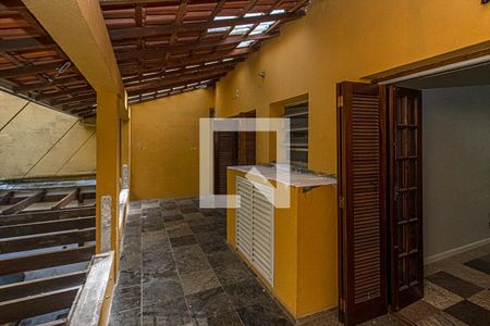 sacada para a sala e para o quarto_4 de casa à venda com 4 quartos, 180m² em Cambuci, São Paulo