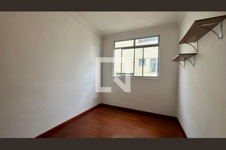 Quarto  de apartamento para alugar com 2 quartos, 80m² em Castelo, Belo Horizonte