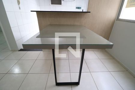 Sala de apartamento para alugar com 2 quartos, 46m² em Chácaras Tubalina E Quartel, Uberlândia