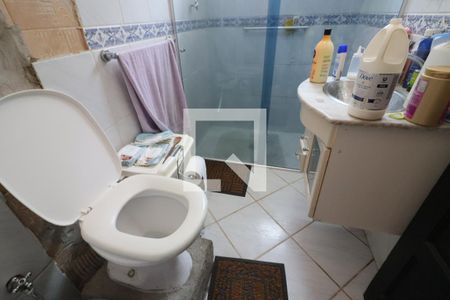 Banheiro de casa à venda com 2 quartos, 96m² em Vila Campesina, Osasco