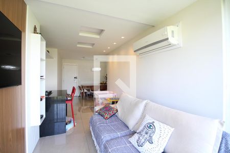 Sala de apartamento para alugar com 2 quartos, 70m² em Barra Olímpica, Rio de Janeiro