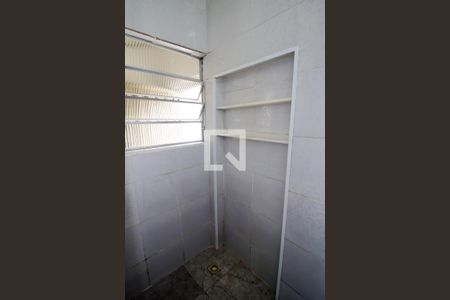 Banheiro de casa para alugar com 1 quarto, 38m² em Cordovil, Rio de Janeiro