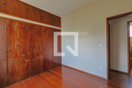 Quarto 1 de apartamento à venda com 2 quartos, 82m² em Santo Antônio, Belo Horizonte
