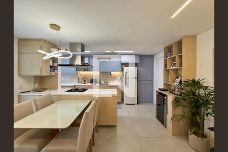 Sala de apartamento à venda com 2 quartos, 90m² em Santo Amaro, São Paulo