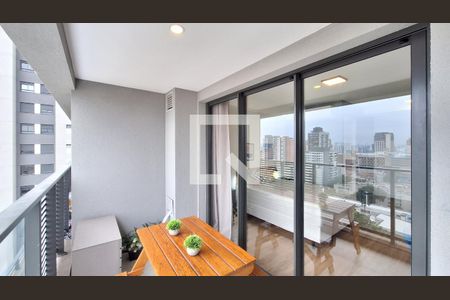 Varanda de kitnet/studio para alugar com 1 quarto, 28m² em Pompeia, São Paulo