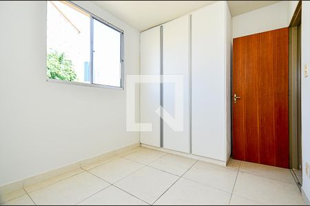 Apartamento à venda com 3 quartos, 57m² em Santa Efigênia, Belo Horizonte