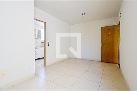 Apartamento à venda com 3 quartos, 57m² em Santa Efigênia, Belo Horizonte