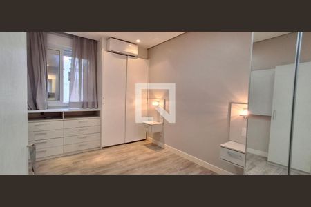 Suíte  de apartamento para alugar com 2 quartos, 72m² em Centro, Florianópolis
