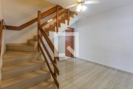 Casa à venda com 3 quartos, 370m² em Vila Nogueira, Diadema