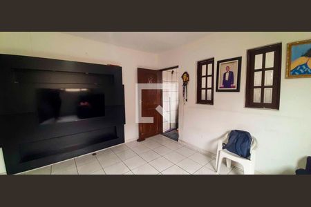 Casa à venda com 6 quartos, 140m² em Vila Santa Catarina, Osasco