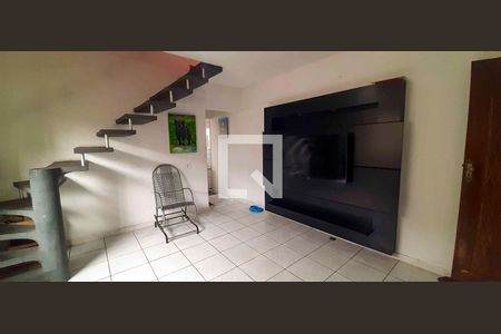 Casa à venda com 6 quartos, 140m² em Vila Santa Catarina, Osasco